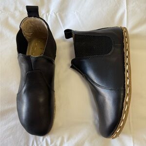 Nefes | Women’s 6.5 | Barefoot Chelsea Black Leather Booties Earthing Handmade